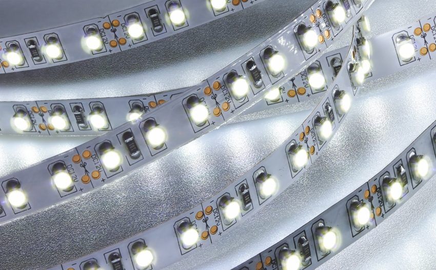 Značajke LED-a: potrošnja struje, napon, snaga i izlaz svjetla