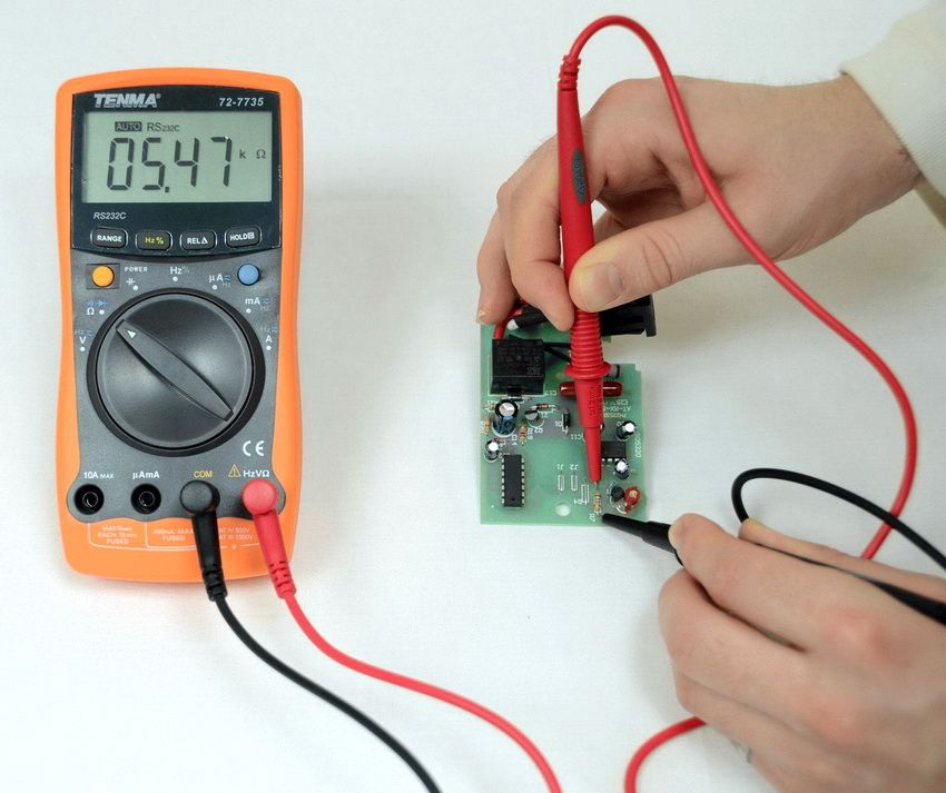 Kako provjeriti s multimetarskim tranzistorom: testirajte različite vrste uređaja