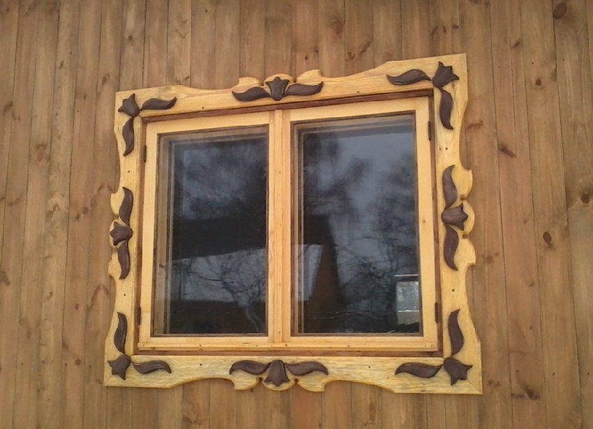 Platbands na prozorima u drvenoj kući: dodatni ukras fasade