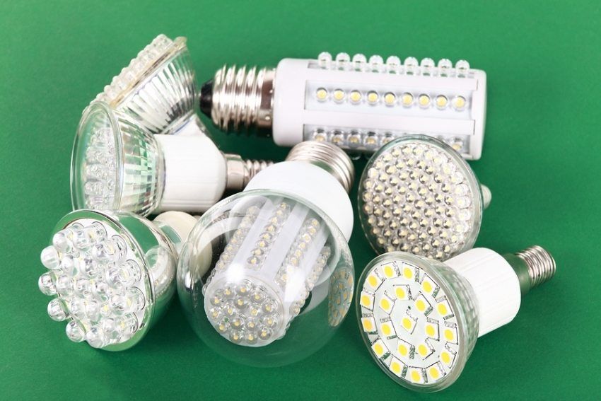 Stropne LED svjetiljke za dom: suština skladne rasvjete"color: #999999;">Современный рынок предлагает огромный ассортимент светодиодных светильников самого разного назначения</span>