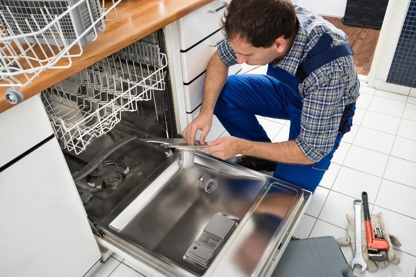 Ocjena stroja za pranje posuđa: pregled najboljih uređaja popularnih brandova
