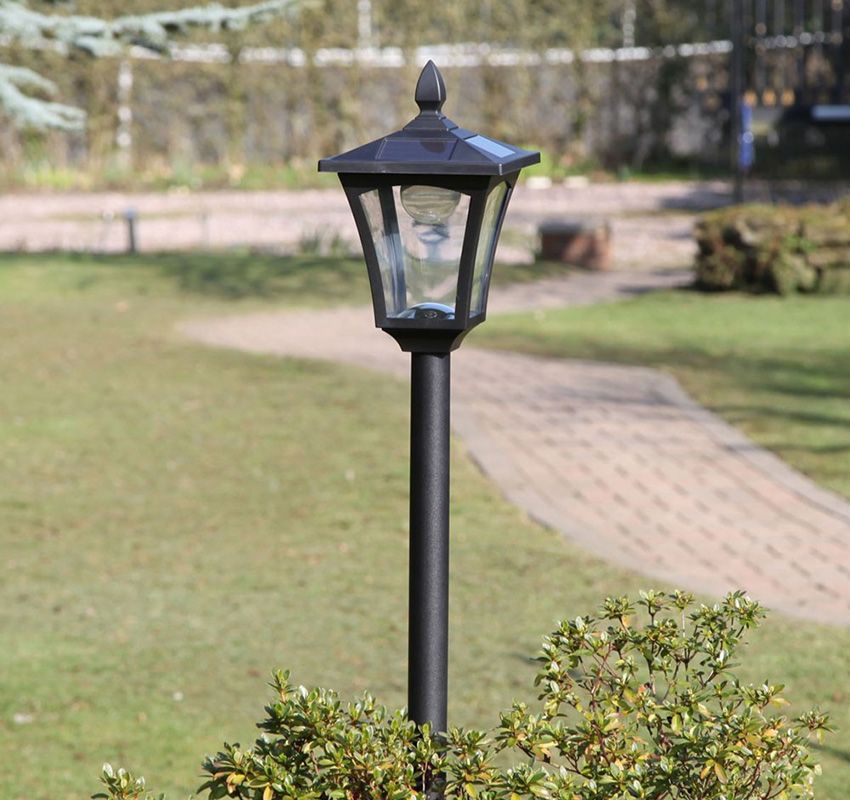 Solarne svjetiljke za autonomno osvjetljenje vrta i parcele