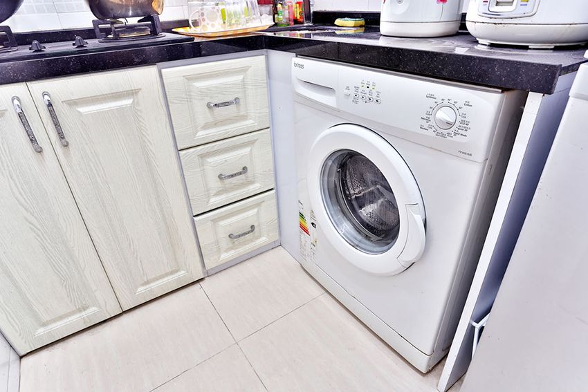 Uske strojevi za pranje rublja: kako odabrati kompaktne uređaje za dom
