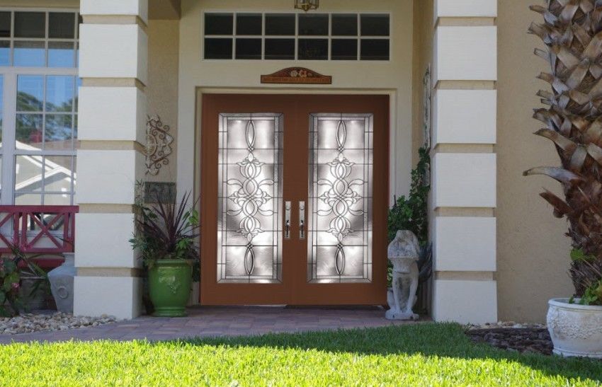 Ulazna vrata sa staklom za privatnu kuću: izvrsni dizajnerski primjeri