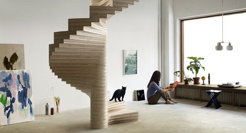 Spiralne stepenice do drugog kata u privatnoj kući: fotografije, cijene dizajna