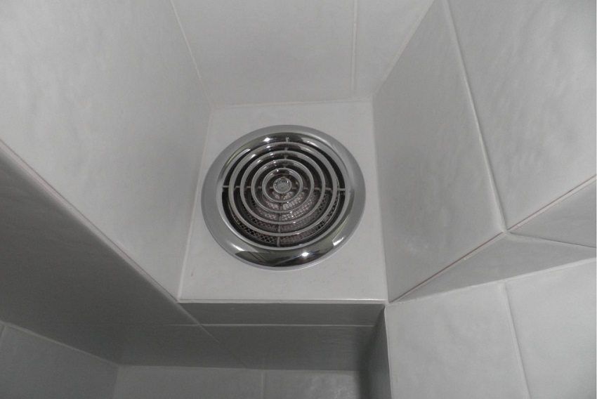 Ispuh u kupaonici: uklonite višak vlage